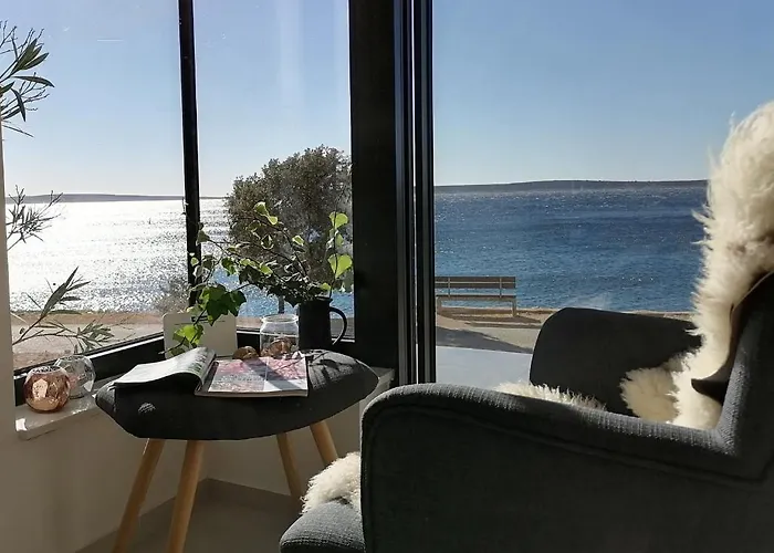 Bella Mare * ماندري