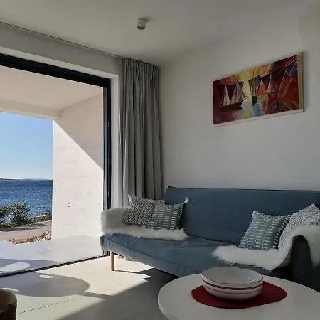 Bella Mare Apartment *